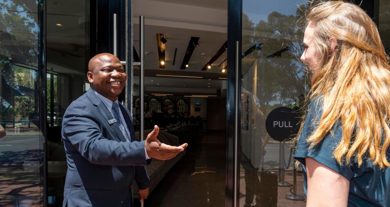 Anew Hotel Green Point Cape Town Exterior photo